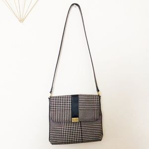 Classic plaid shoulder bag